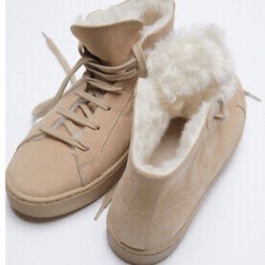 Zara 2438/610/098 Leather High Top Sneaker with Faux Fur Interior, size EU39